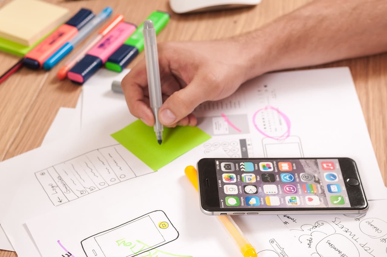 Creative UI/UX & Digital Product Design